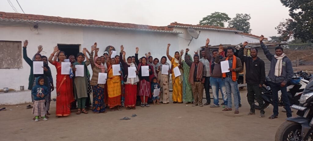 मूलनिवासी भू-विस्थापितों नें प्रधानमंत्री, राष्ट्रपति, मुख्यमंत्री, राज्यपाल छत्तीसगढ़, अध्यक्ष सह प्रबंधक निर्देशक SECL बिलासपुर को आपबीती व मांगे पत्राचार द्वारा बतलाये।